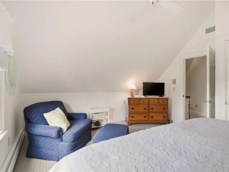 158 Narragansett Ave #I — Photo 17