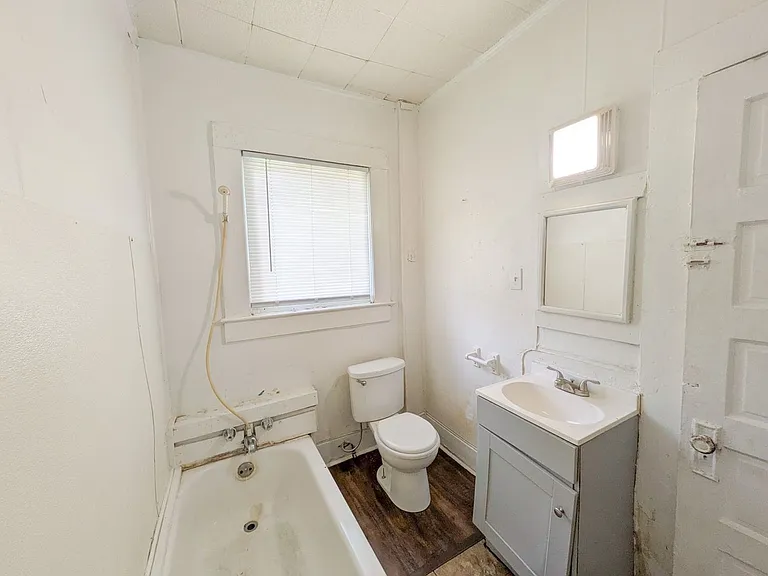 1491 Brockman St — Photo 9