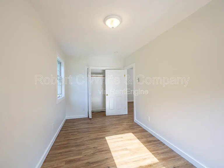 202 Main St — Photo 9