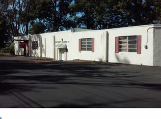 1115 W Gillam Ave, Langhorne, PA 19047