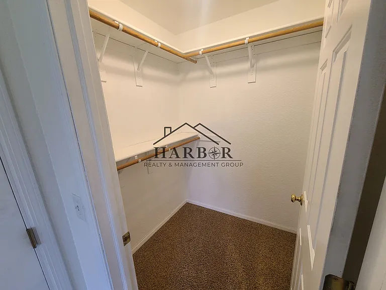 275 N Pine St #3B — Photo 10