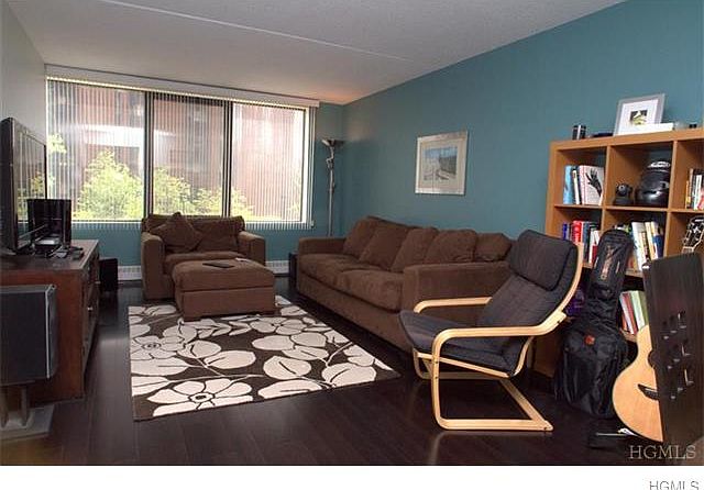 1st image of 4 Martine Ave Ph 109