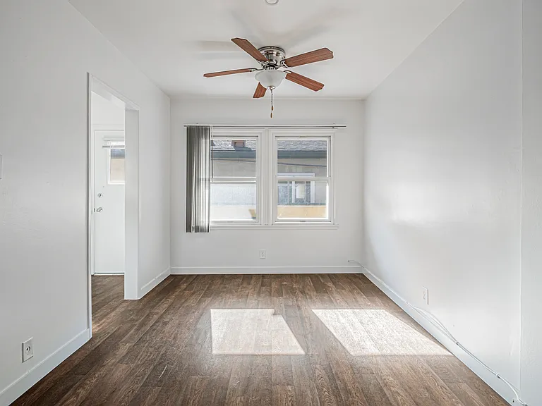 8811.5 Belford Ave #8811.5 — Photo 14