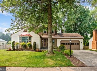 6 Summer Breeze Ct, Sterling, VA 20165