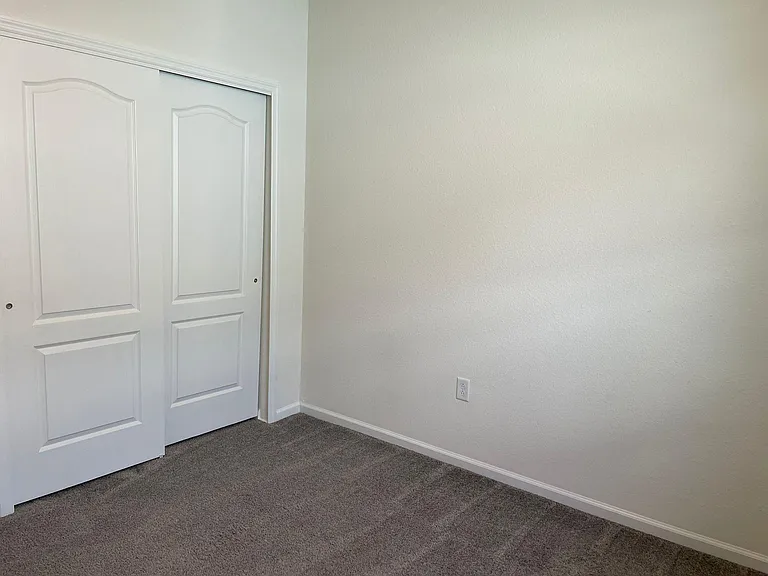 3167 Hawks Hill Ln — Photo 13