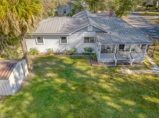 1298 Charles St, Beaufort, SC 29902