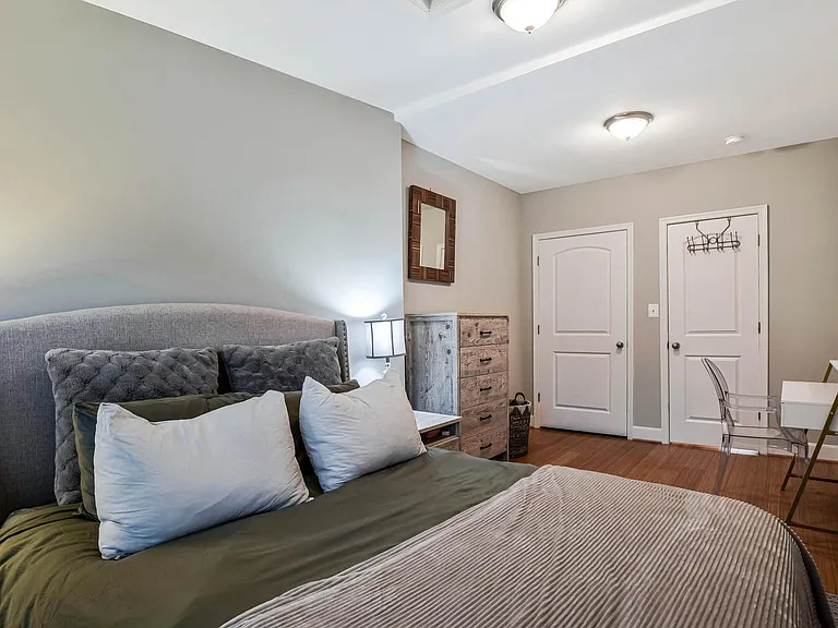 821 Madison St NW — Photo 19