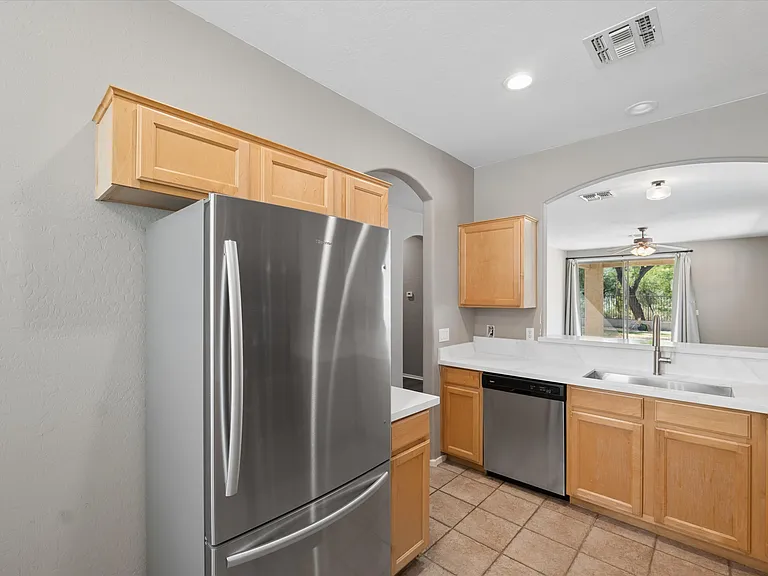 2519 E Fremont Rd — Photo 20