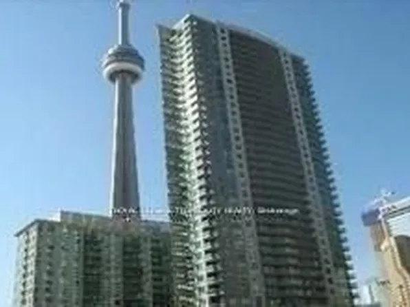 30 Grand Trunk Cres #2311, Toronto, ON M5J 3A4