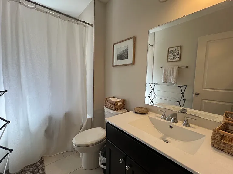3647 N Wilton Ave #3 — Photo 10