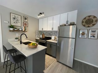 700 1/2 Hearn St #212, Austin, TX 78703