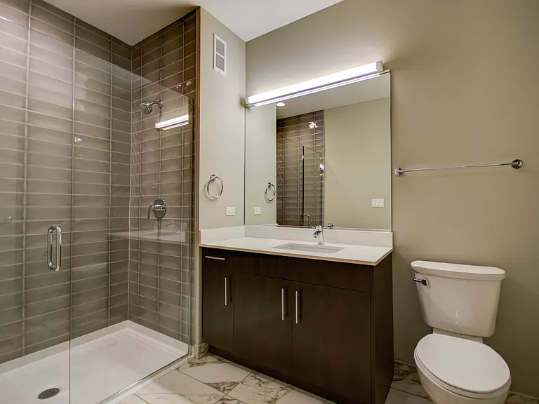 851 W Grand Ave #303 — Photo 6