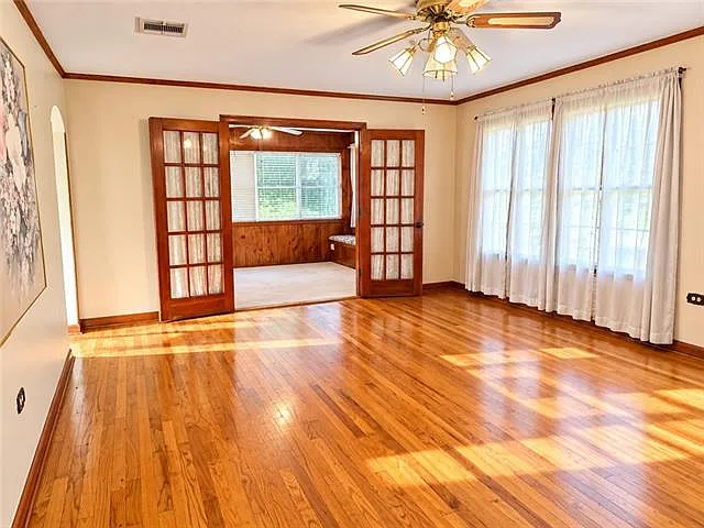 3 bed, 1.0 bath, 1169 sqft, $1,400 — Photo 4