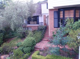 308 Saint James Dr, Piedmont, CA 94611