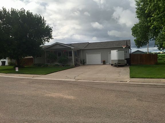 3rd image of 90 W Tyler Dr