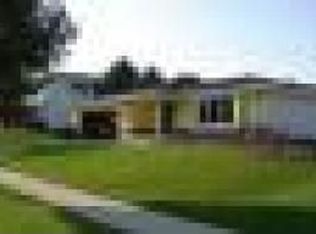 1454 Willow Dr, Port Washington, WI 53074
