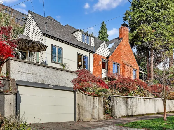 2207 NE Ridgewood Dr, Portland, OR 97212