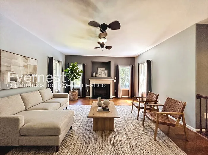 6 bed, 4.0 bath, 3880 sqft, $3,200 — Photo 2