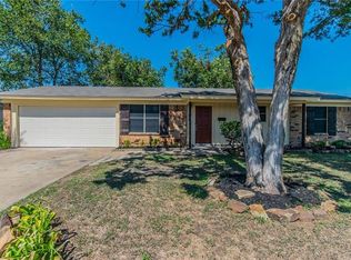 705 E Prairie View Rd, Crowley, TX 76036