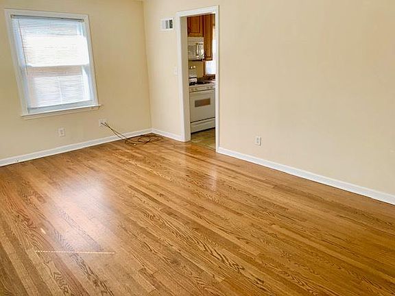 5th image of 808 N Berwick Blvd
