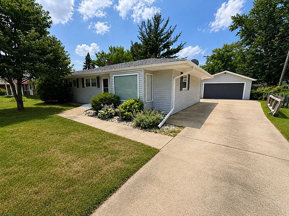 2nd image of 5005 Carol Ct