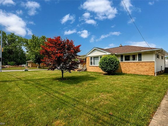3rd image of 3278 Hudson Dr
