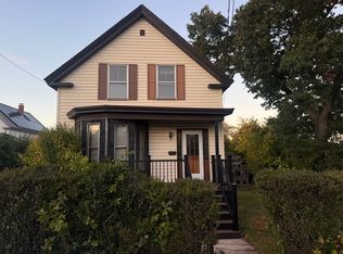 181 W London St, Lowell, MA 01852