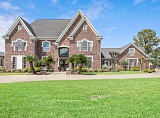 2700 Spurlock Rd, Nederland, TX 77627