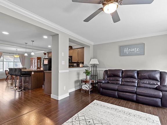 3rd image of 45085 Wolfe Rd #18