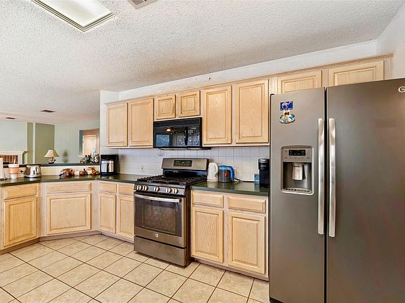 5th image of 4008 Springwillow Ln