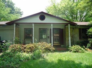 2255 Spoonwood Ln, Florissant, MO 63033
