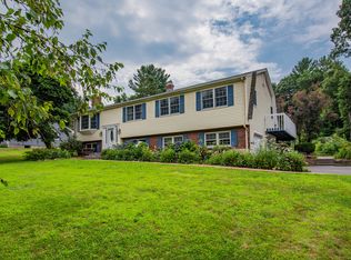 18 Rosewood Dr, Vernon, CT 06066
