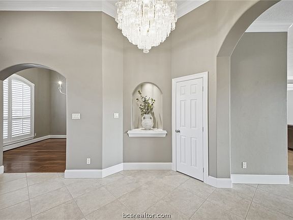 4th image of 5106 Bellerive Bend Dr