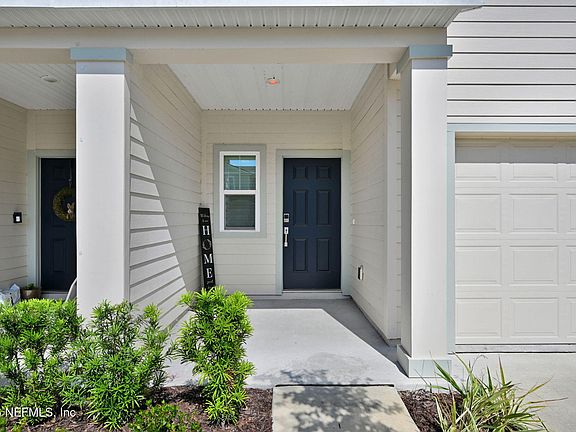 5th image of 14522 Macadamia Ln