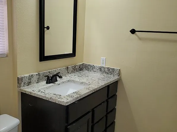 712 S 32nd St, Temple, TX 76501