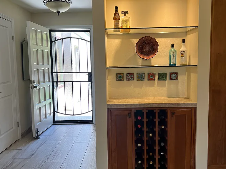 Wine cubby