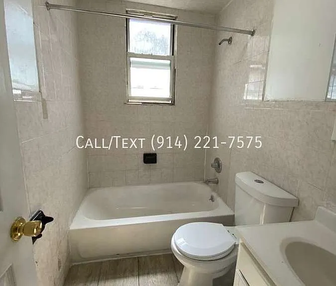 67 Van Cortlandt Park Ave — Photo 5