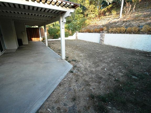 5th image of 41526 Avenida De La Reina
