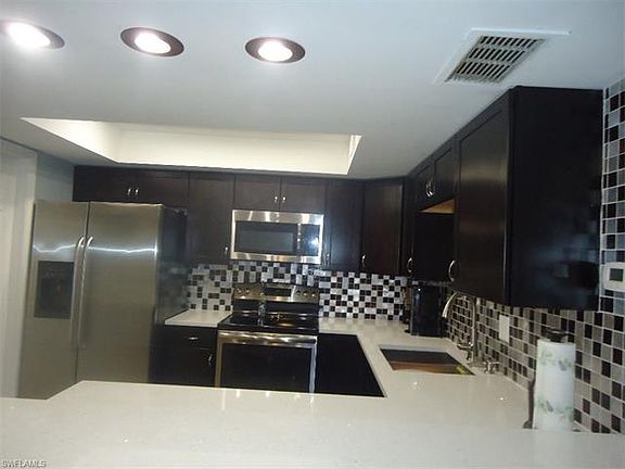 3rd image of 4913 Catalina Dr #34