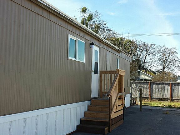 5th image of 3418 North Waring #2