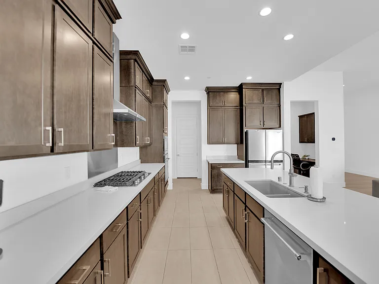 323 Robledo St — Photo 13