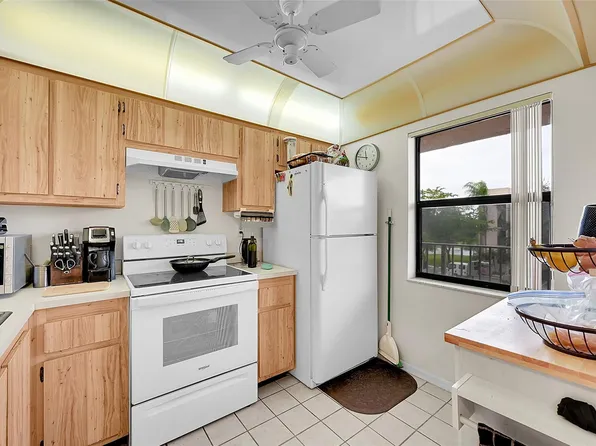 2711 NW 104th Avenue #302, Sunrise, FL 33322