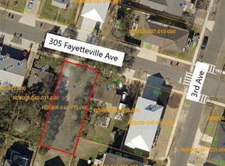 305 Fayetteville Ave, Carolina Beach, NC 28428