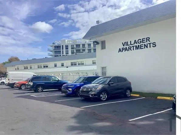 13750 NE 20th Ln APT 13, Miami, FL 33181