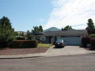 1186 Todd Cir, Medford, OR