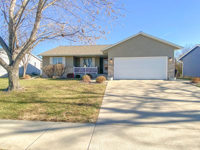 2221 10th St, Nevada, IA, 50201