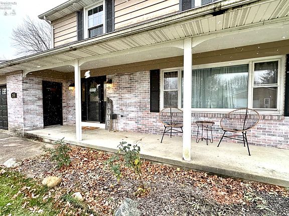 2nd image of 253 Lelar St
