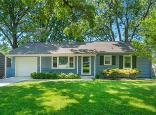 6707 W 78th Ter, Overland Park, KS 66204