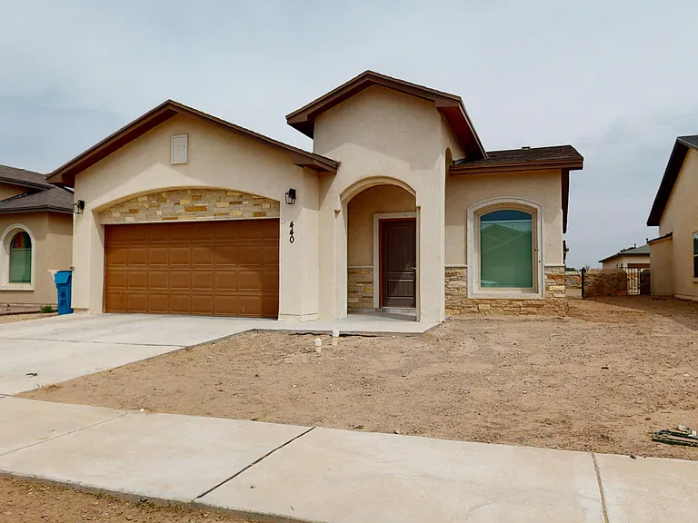 440 Soleil Rd — Photo 37