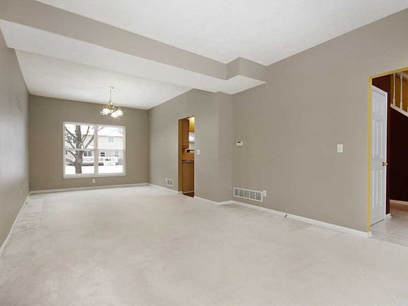 5th image of 5813 Scarsdale Dr SW
